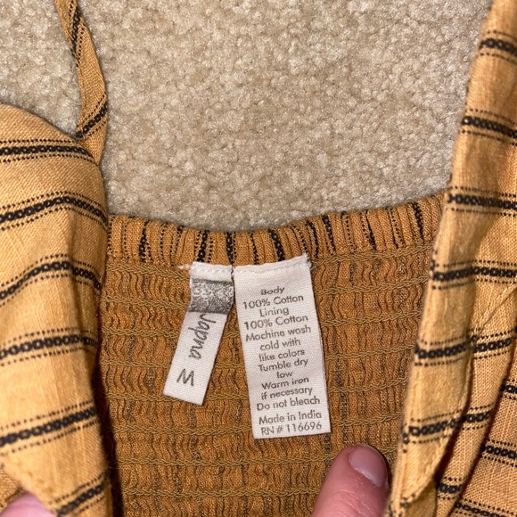 Keyhole Romper - Picture 3 of 5